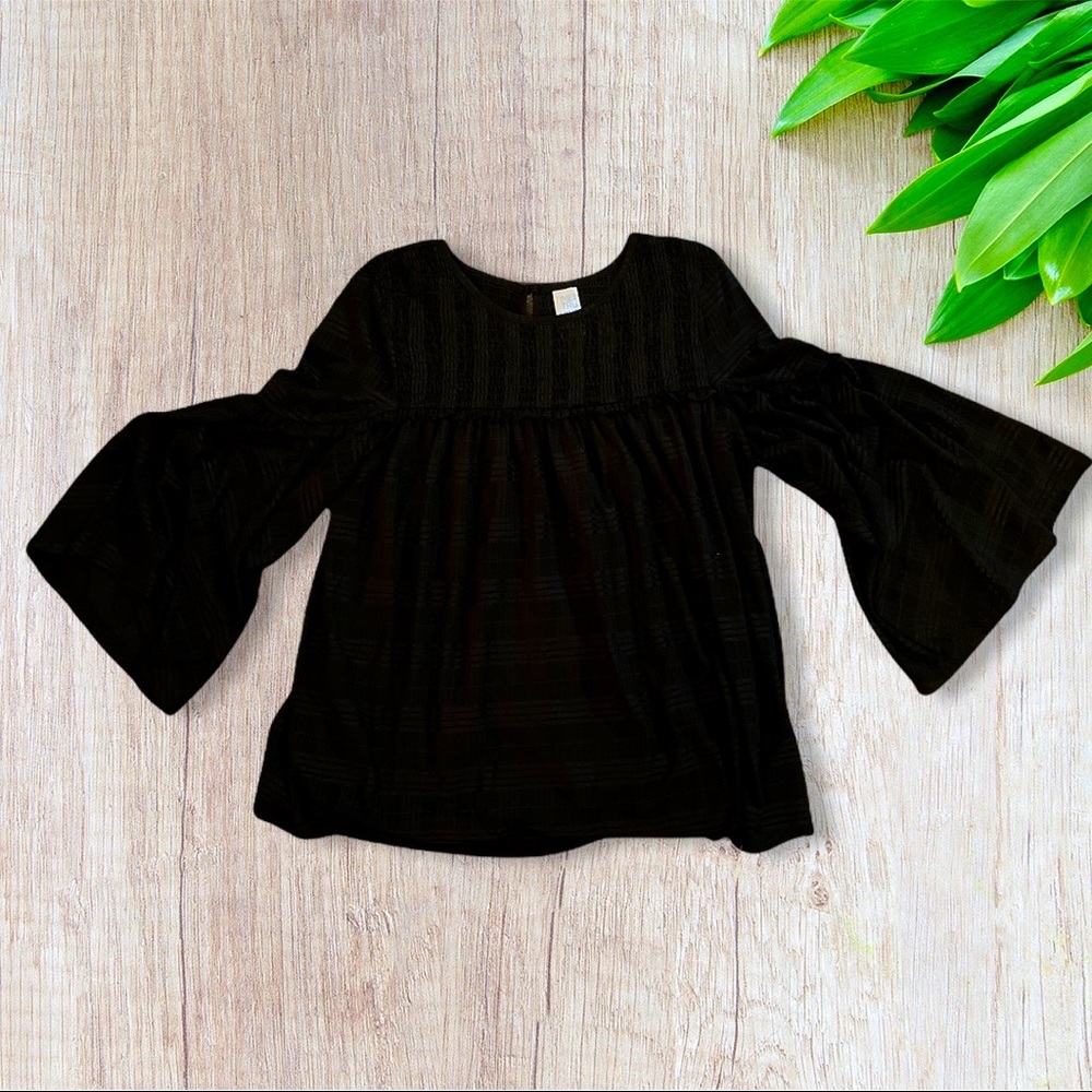 TIME AND TRU BLACK PEASANT RUFFLE TOP WITH BELL SLEEVES | LARGE